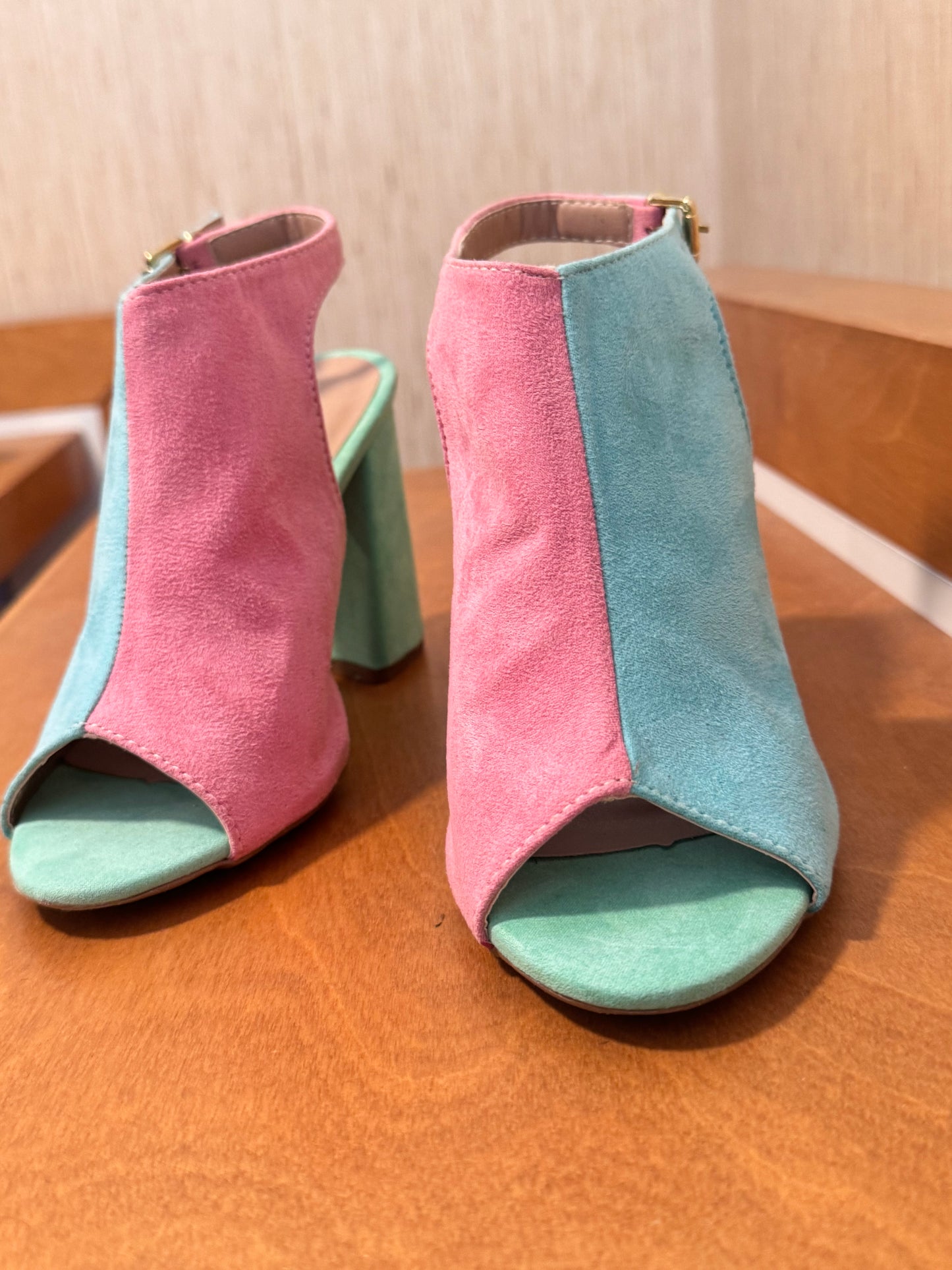 Páribá pink blue