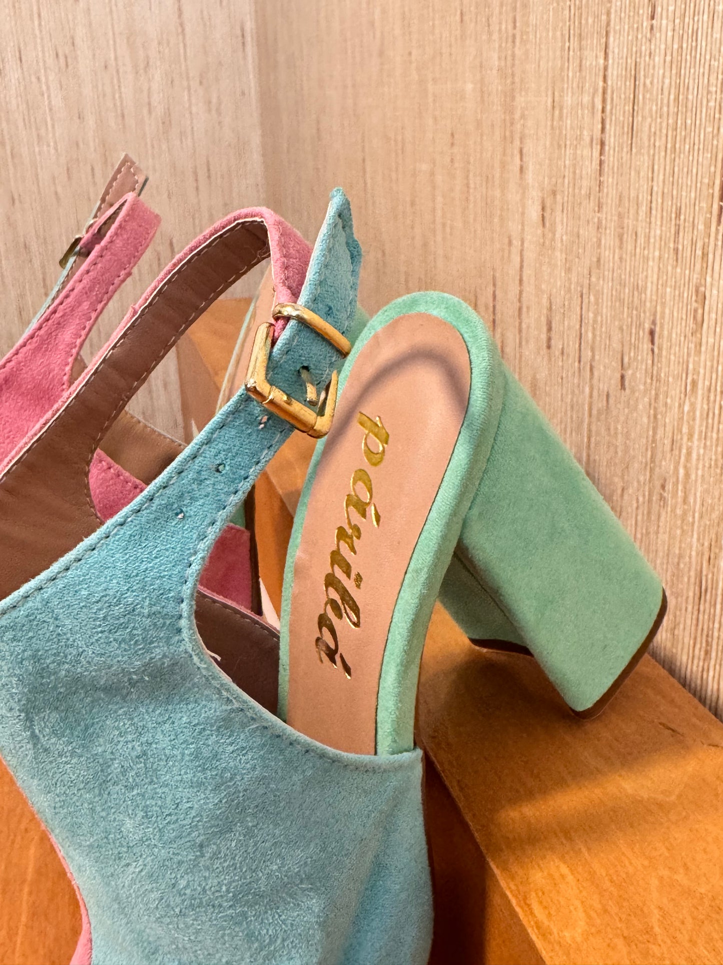 Páribá pink blue