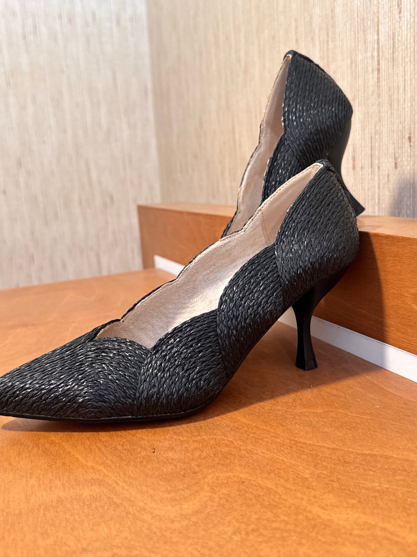 Stiletto preto