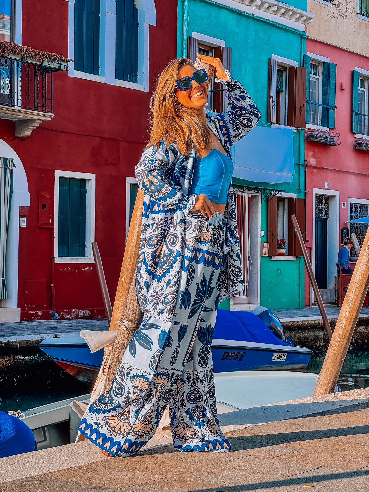 Palm blue