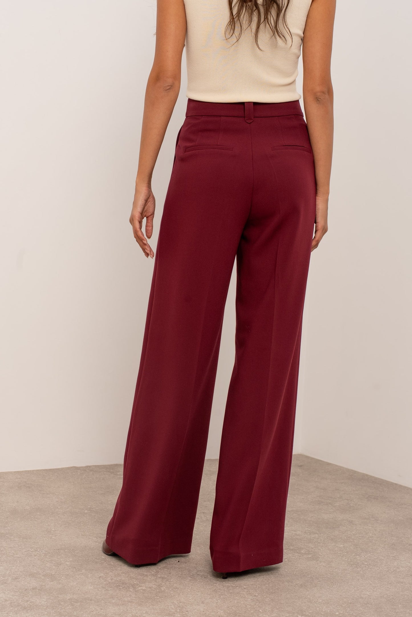 Calça plissada Straight fit
