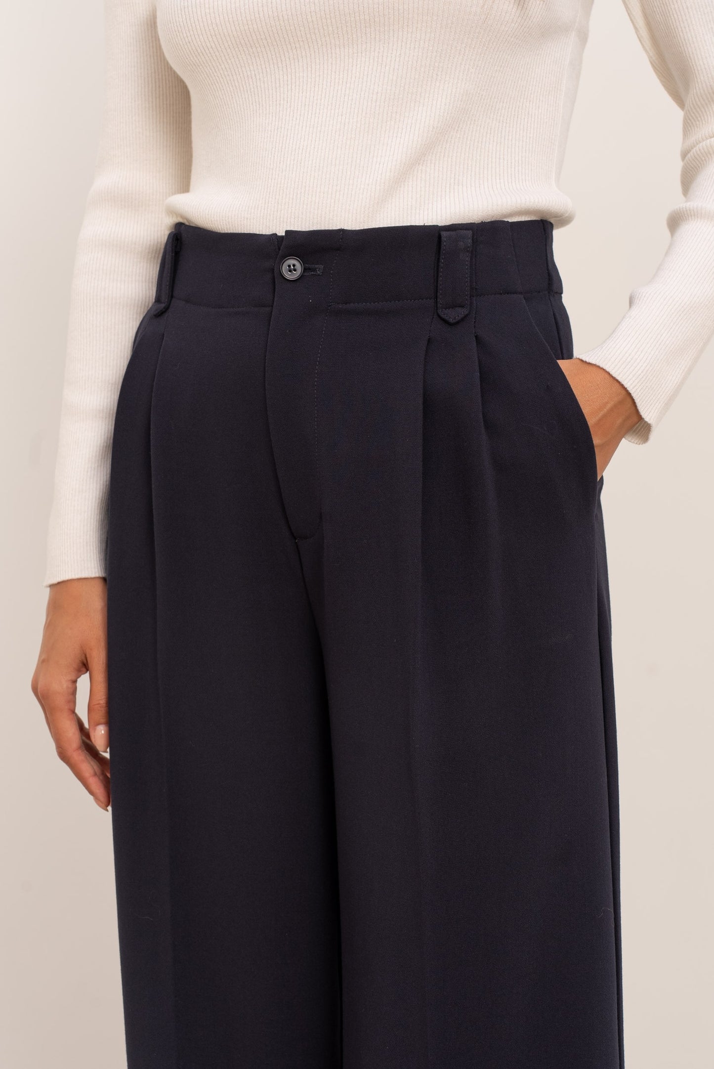 Calça plissada Straight fit