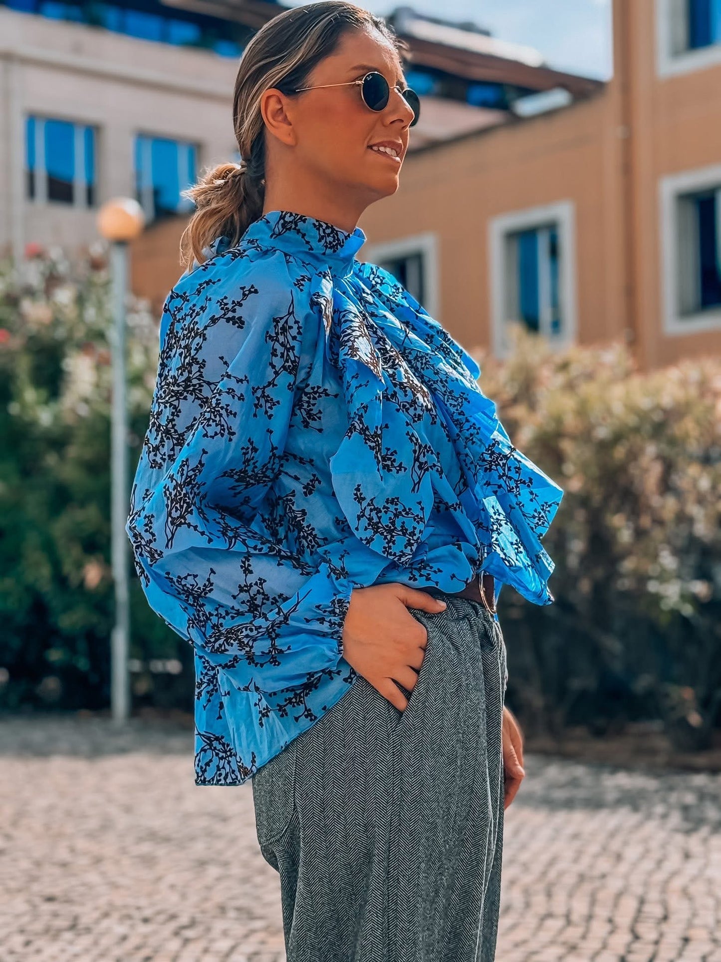 Camiseiro bordado veludo castanho