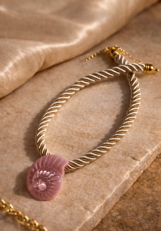 Colar concha rosa